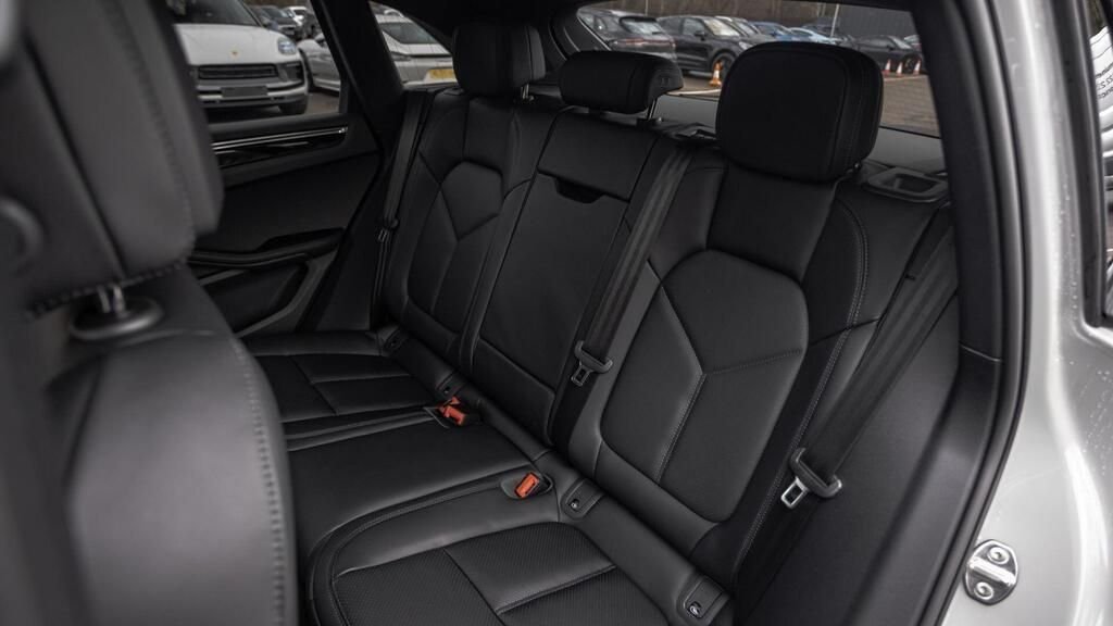 Used Porsche Macan 2023 for sale - 78117385: Photo 12