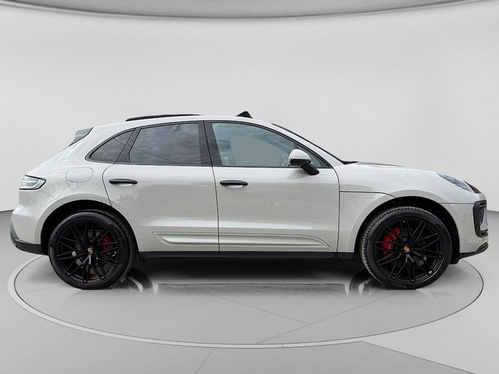 Used Porsche Macan 2023 for sale - 78117385: Photo 6