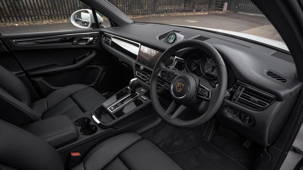 Used Porsche Macan 2023 for sale - 78117385: Photo 7