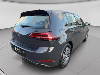 Used Volkswagen Golf 2020 for sale - 78637925: Photo