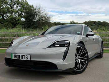 Used Porsche Taycan 2021 for sale - 78931357: Photo