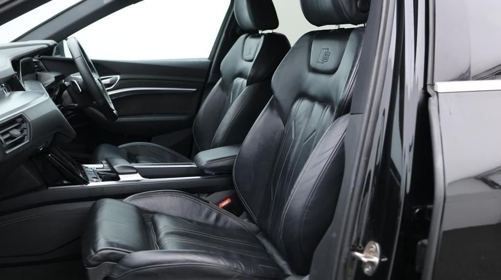 Used Audi e-tron 2021 for sale - 77689022: Photo 12