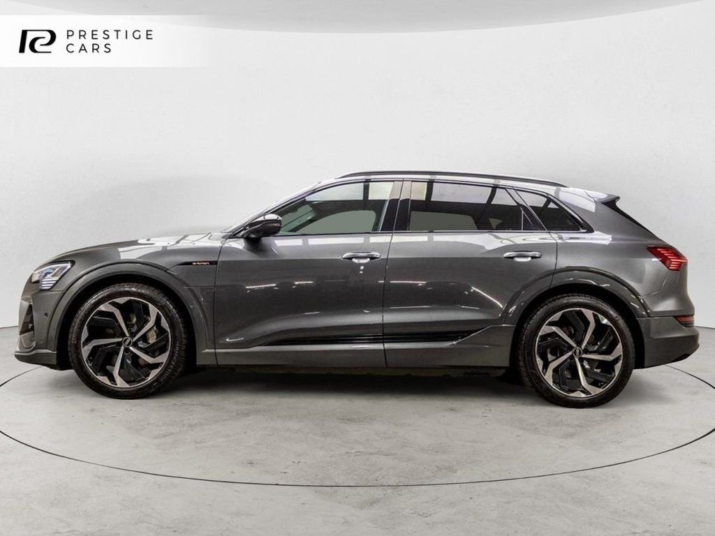Used Audi e-tron 2023 for sale - 77748444: Photo 5