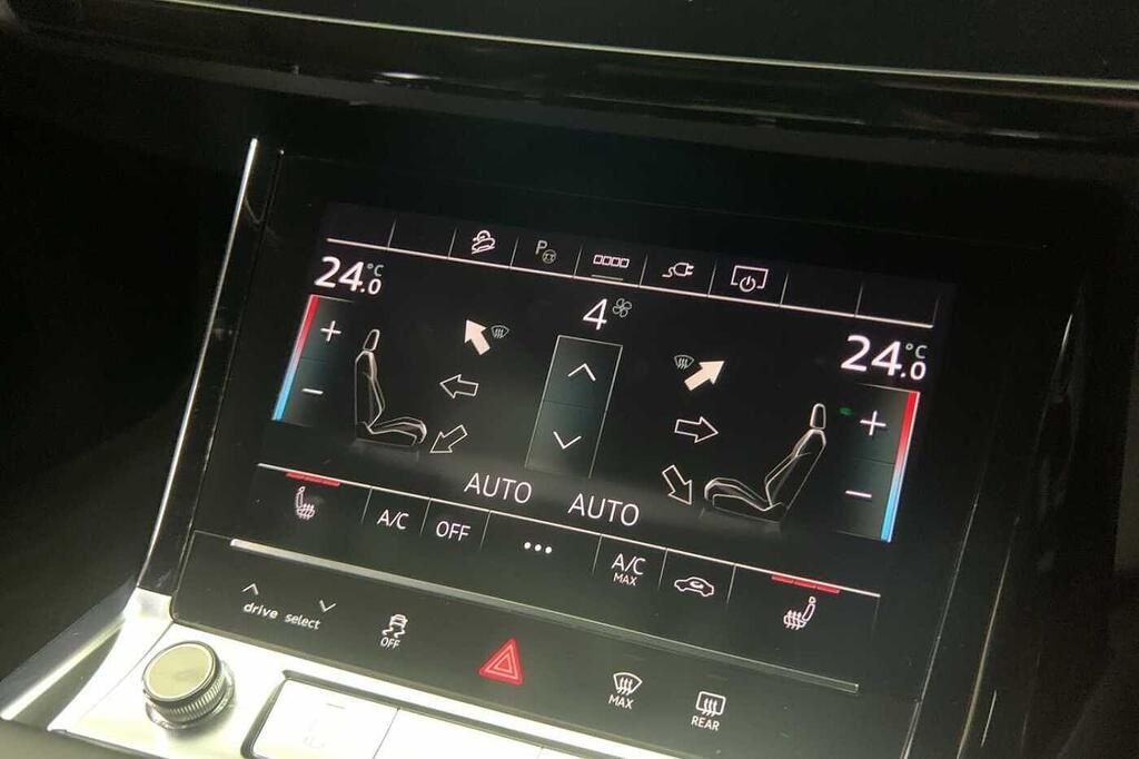 Used Audi e-tron 2023 for sale - 77748444: Photo 9