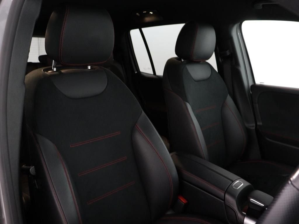 Used Mercedes-Benz GLB 2022 for sale - 77748240: Photo 12