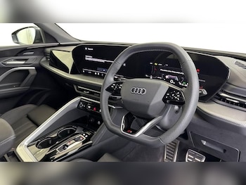 Used Audi Q5 2025 for sale - 79409576: Photo