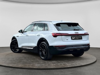 Used Audi Q8 2023 for sale - 79334497: Photo