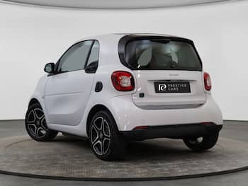 Used smart fortwo 2024 for sale - 79818278: Photo
