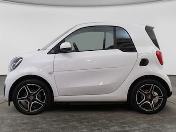 Used smart fortwo 2024 for sale - 79818278: Photo