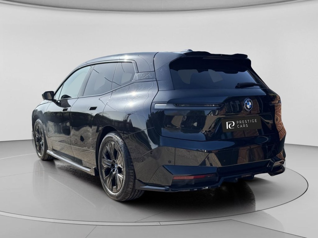 Used BMW iX 2022 for sale - 77920425: Photo 2