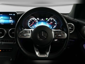 Used Mercedes-Benz GLC 2021 for sale - 77879883: Photo