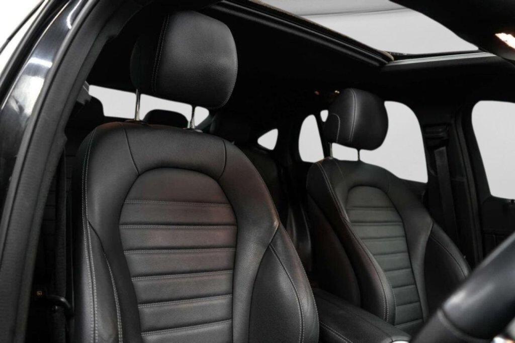 Used Mercedes-Benz GLC 2021 for sale - 77879883: Photo 5