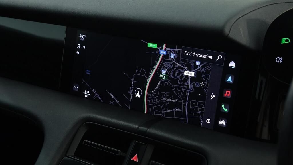 Used Porsche Taycan 2022 for sale - 77689055: Photo 12