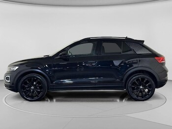 Used Volkswagen T-Roc 2021 for sale - 78637929: Photo