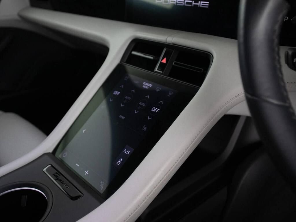 Used Porsche Taycan 2023 for sale - 77936836: Photo 13