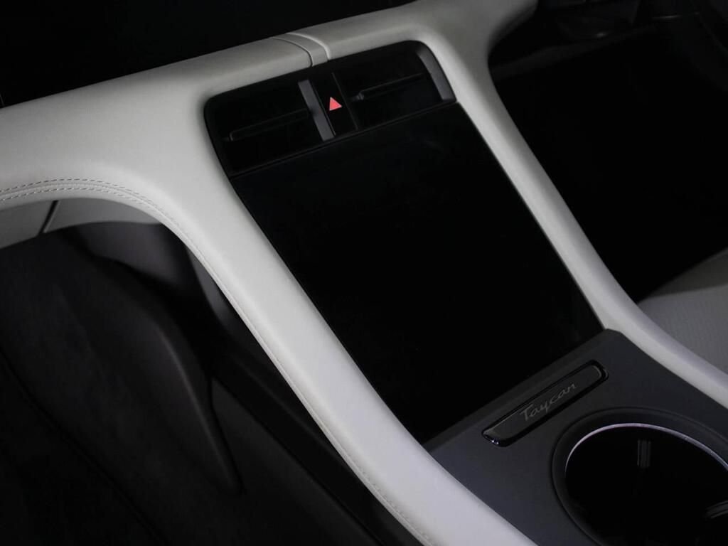 Used Porsche Taycan 2023 for sale - 77936836: Photo 14