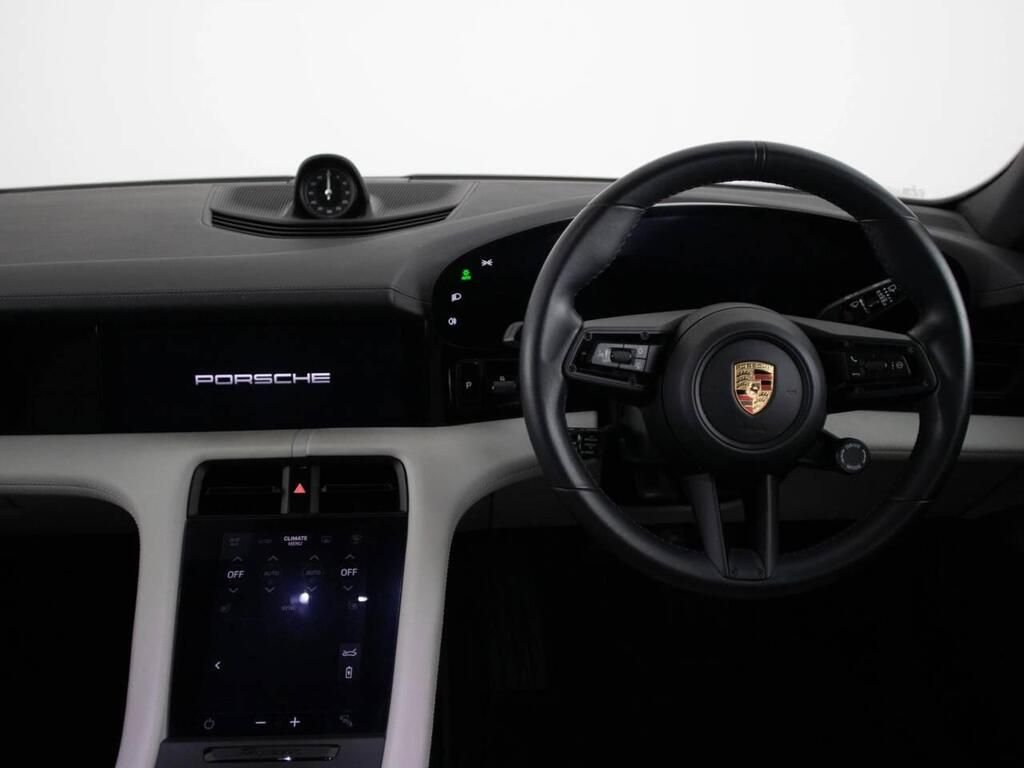 Used Porsche Taycan 2023 for sale - 77936836: Photo 6