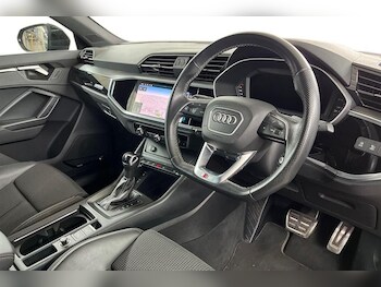 Used Audi Q3 2023 for sale - 78330993: Photo