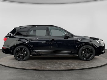 Used Audi Q7 2024 for sale - 79422850: Photo