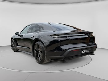 Used Porsche Taycan 2021 for sale - 78769226: Photo