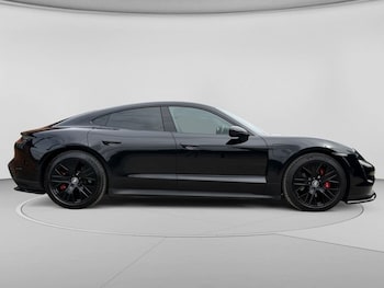 Used Porsche Taycan 2021 for sale - 78769226: Photo
