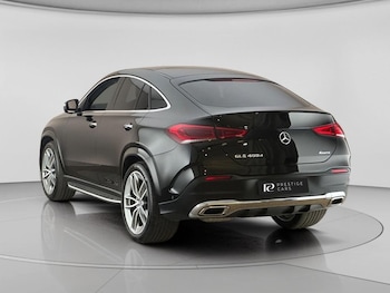 Used Mercedes-Benz GLE 2022 for sale - 77976560: Photo