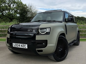 Used Land Rover Defender 2024 for sale - 78936341: Photo
