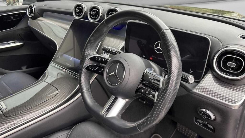 Used Mercedes-Benz GLC 2023 for sale - 77748766: Photo 4