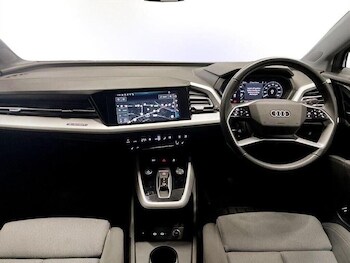 Used Audi Q4 e-tron 2022 for sale - 77990985: Photo