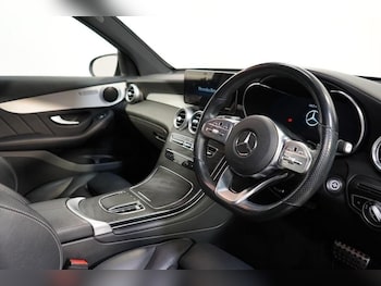 Used Mercedes-Benz GLC 2022 for sale - 77692484: Photo