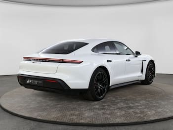 Used Porsche Taycan 2022 for sale - 79632509: Photo