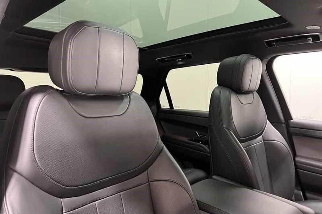 Used Land Rover Range Rover Sport 2024 for sale - 77689009: Photo 13