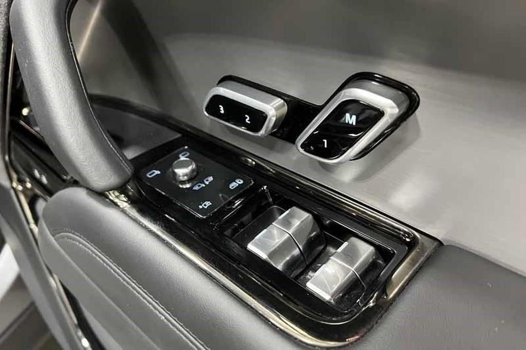 Used Land Rover Range Rover Sport 2024 for sale - 77689009: Photo 16