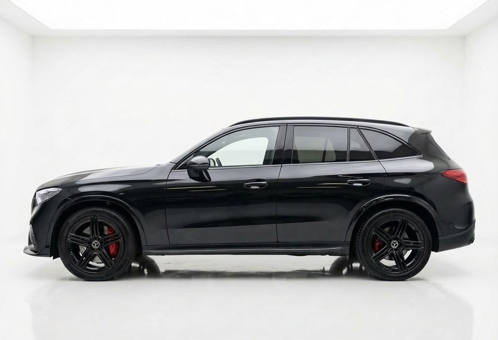 Used Mercedes-Benz GLC 2023 for sale - 77689050: Photo 2