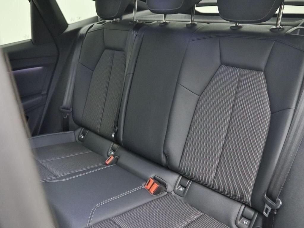 Used Audi Q4 e-tron 2023 for sale - 77990980: Photo 7