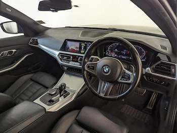 Used BMW 3 Series 2021 for sale - 78181437: Photo