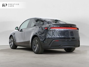 Used Tesla Model Y 2025 for sale - 79103700: Photo
