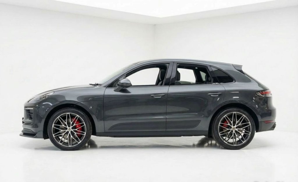 Used Porsche Macan 2023 for sale - 77841352: Photo 2