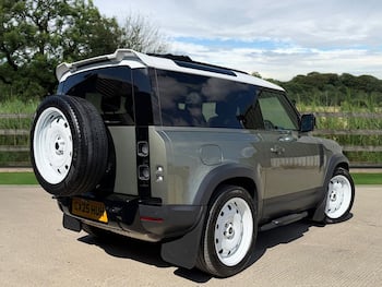 Used Land Rover Defender 2025 for sale - 79655490: Photo
