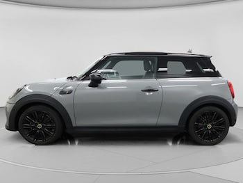 Used MINI Hatch 2022 for sale - 78637911: Photo
