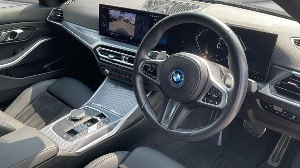 Used BMW 3 Series 2023 for sale - 77693091: Photo 4