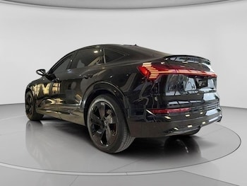 Used Audi e-tron 2022 for sale - 77798311: Photo