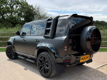 Used Land Rover Defender 110 2026 for sale - 79210188: Photo