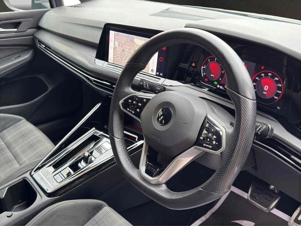 Used Volkswagen Golf 2023 for sale - 77720263: Photo 5