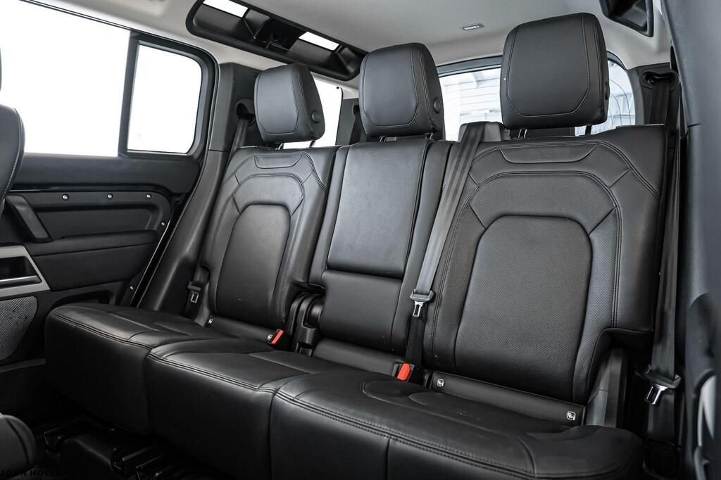 Used Land Rover Defender 2023 for sale - 78172358: Photo 10