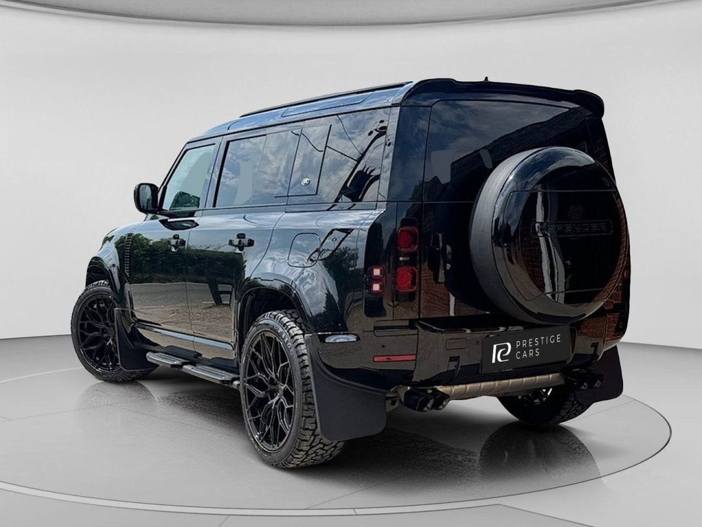 Used Land Rover Defender 2023 for sale - 78172358: Photo 2