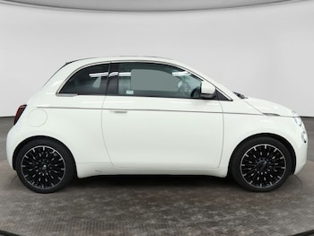 Used Fiat 500 2023 for sale - 79370948: Photo