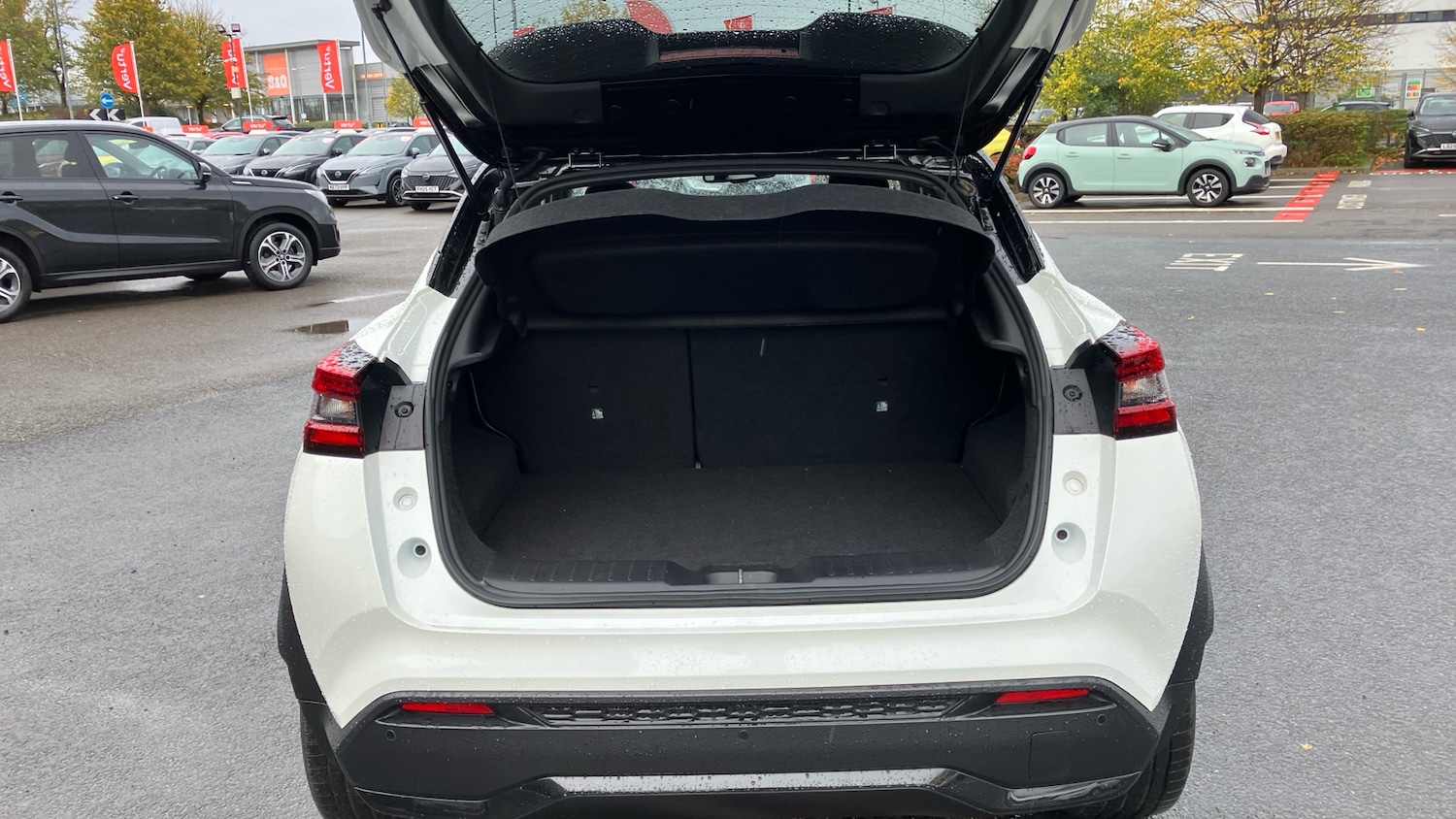Used Nissan Juke 2023 for sale - 76355443: Photo 4