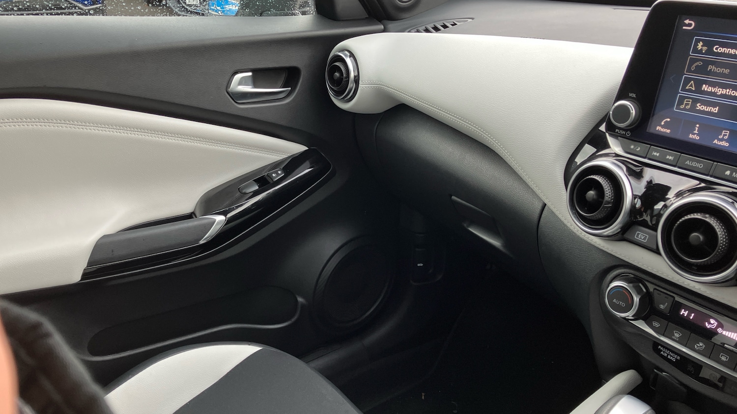 Used Nissan Juke 2023 for sale - 76355443: Photo 64