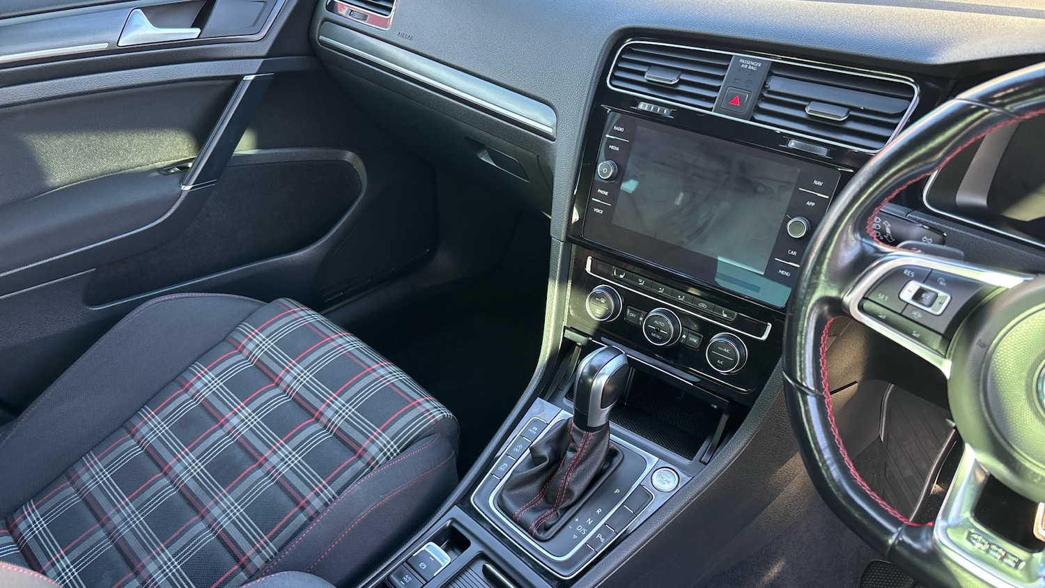 Used Volkswagen Golf 2019 for sale - 76477757: Photo 14